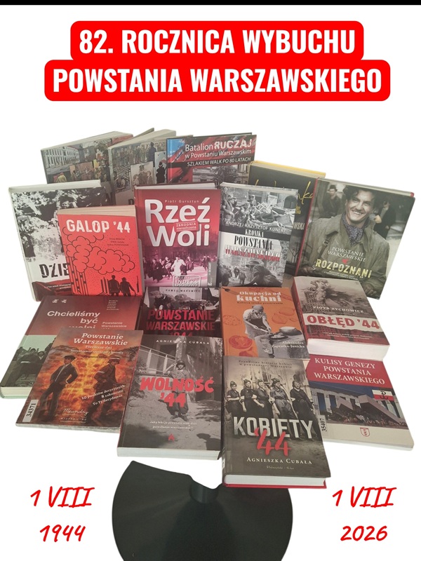 Stolik z książkami ze zbiorów biblioteki nt. Powstania Warszawskiego